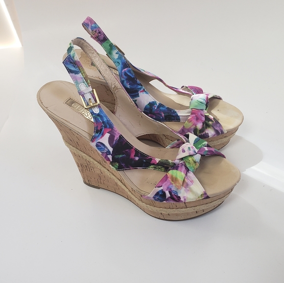 GUESS GWDELILAN Floral Wedge Sandals Size 7 - Picture 5 of 8